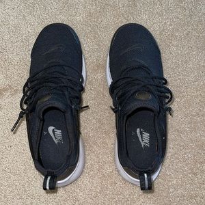 Black Nike presto